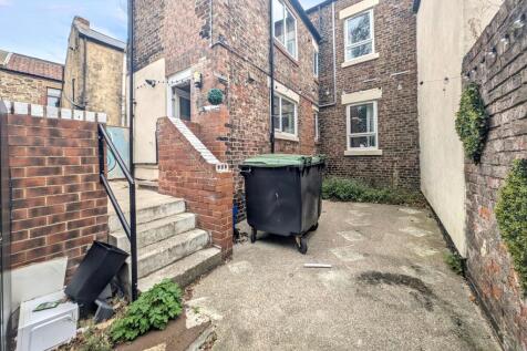2 Poplar Crescent, Bensham, Gateshead, Tyne &amp; Wear, NE8 1QD