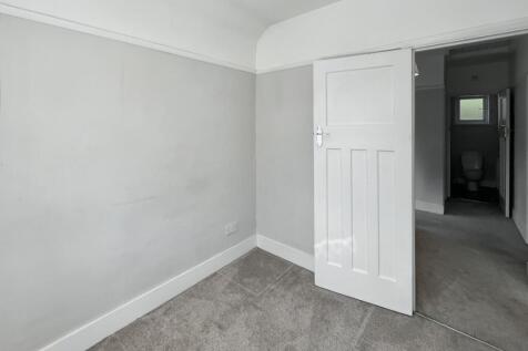 51 Greenview Avenue, Croydon, CR0 7QW