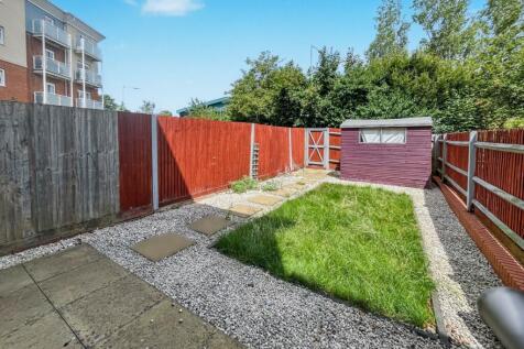 40 Reynolds Avenue, Redhill, Surrey, RH1 1TJ