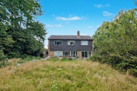 1 Farm Drive, Shirley, Croydon CR0 8HX