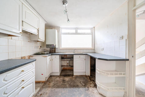 43 Clayponds Lane, Brentford, TW8 0BN