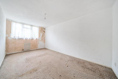 43 Clayponds Lane, Brentford, TW8 0BN