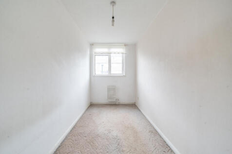 43 Clayponds Lane, Brentford, TW8 0BN