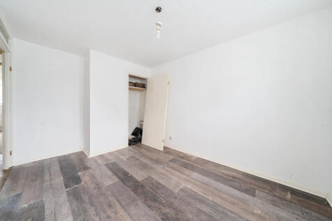 43 Clayponds Lane, Brentford, TW8 0BN