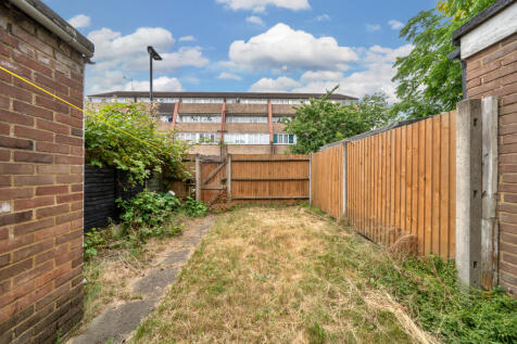 43 Clayponds Lane, Brentford, TW8 0BN