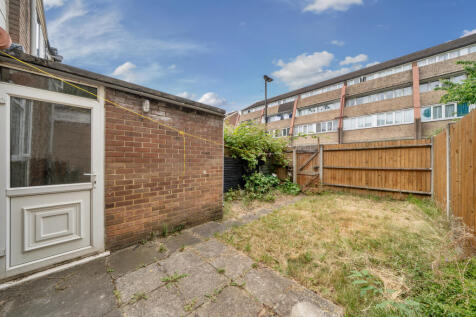 43 Clayponds Lane, Brentford, TW8 0BN