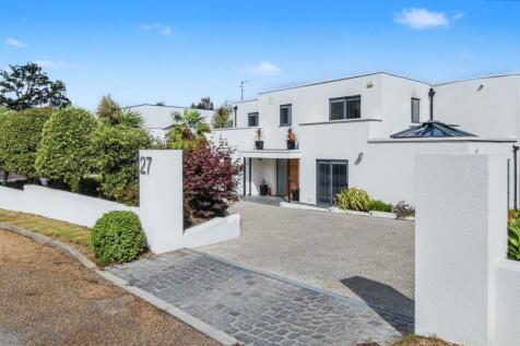 27 Crowsport, Hamble, Hampshire, SO31 4HG