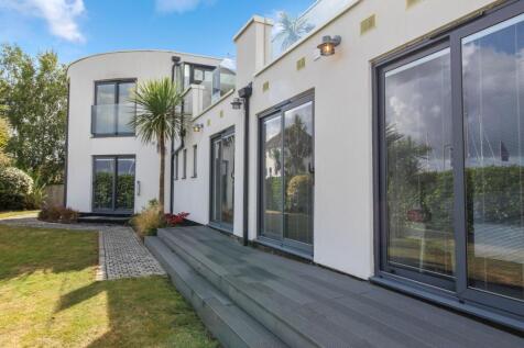 27 Crowsport, Hamble, Hampshire, SO31 4HG