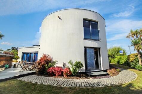 27 Crowsport, Hamble, Hampshire, SO31 4HG