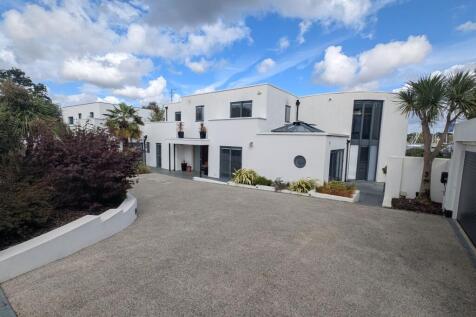 27 Crowsport, Hamble, Hampshire, SO31 4HG