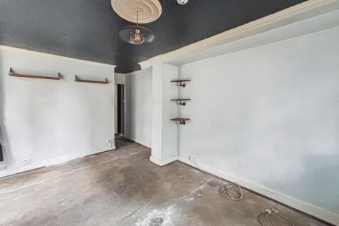 Flat A, 31 Sheridan Road, Manor Park, London, E12 6QT