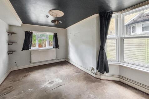 Flat A, 31 Sheridan Road, Manor Park, London, E12 6QT