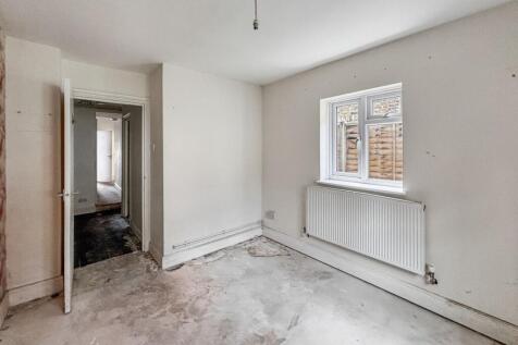 Flat A, 155 Antill Road, Tottenham Hale, London, N15 4BB