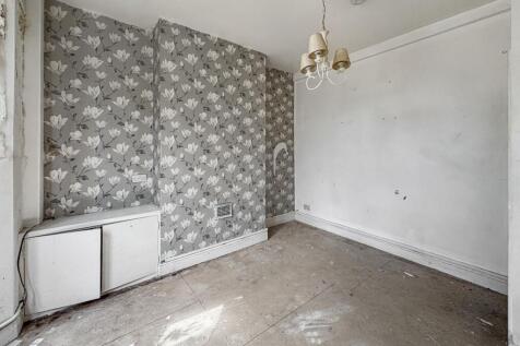 Flat A, 155 Antill Road, Tottenham Hale, London, N15 4BB