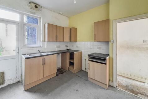 Flat A, 155 Antill Road, Tottenham Hale, London, N15 4BB