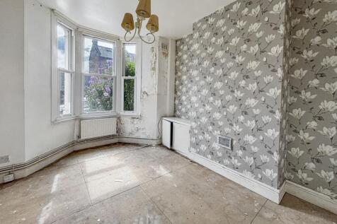 Flat A, 155 Antill Road, Tottenham Hale, London, N15 4BB
