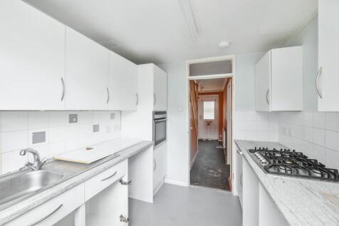 71 Downfield Road, Cheshunt, Hertfordshire, EN8 8SR