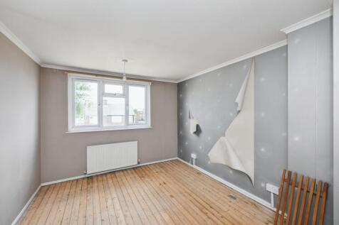 71 Downfield Road, Cheshunt, Hertfordshire, EN8 8SR