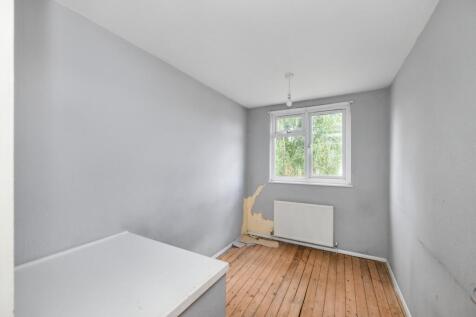 71 Downfield Road, Cheshunt, Hertfordshire, EN8 8SR