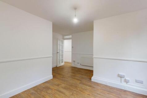Flat A, 98 Brooke Road, Stoke Newington, London, N16 7RT