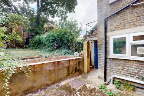 Flat A, 98 Brooke Road, Stoke Newington, London, N16 7RT