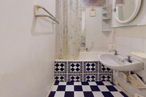 Flat 39, Hanger View Way, Acton, London, W3 0EY