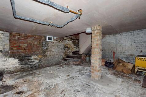 Flat A, 19 Canonbury Grove, Islington, London, N1 2HR