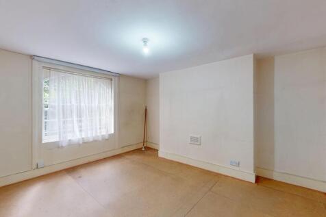 Flat A, 19 Canonbury Grove, Islington, London, N1 2HR