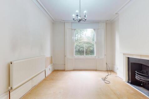 Flat A, 19 Canonbury Grove, Islington, London, N1 2HR