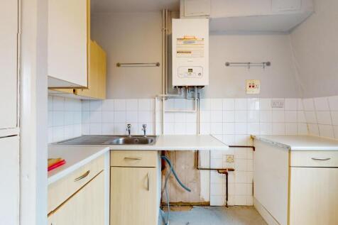 Flat D, 220 Liverpool Road, Islington, London, N1 1LE