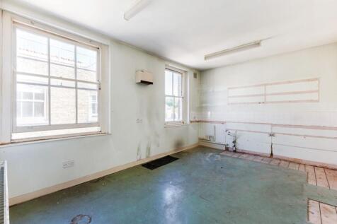 Flat 23 Russell Chambers, Bury Place, Bloomsbury, London WC1A 2JU
