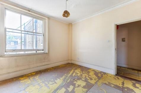 Flat 23 Russell Chambers, Bury Place, Bloomsbury, London WC1A 2JU