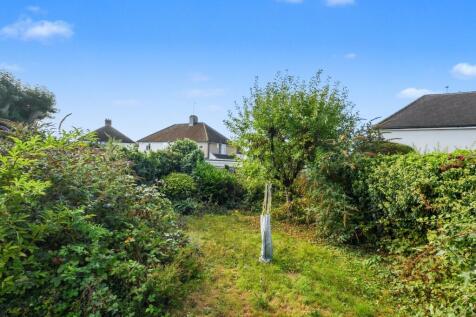 4 Field Way, Hoddesdon, Hertfordshire, EN11 0QN