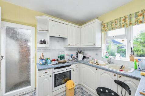 4 Field Way, Hoddesdon, Hertfordshire, EN11 0QN