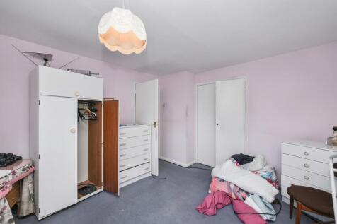 4 Field Way, Hoddesdon, Hertfordshire, EN11 0QN