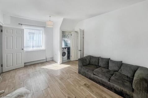 67 Long Drive, Greenford, UB6 8NA