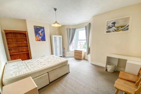 126 Pinhoe Road, Exeter EX4 7HJ