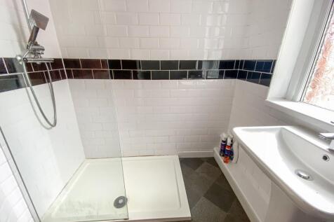 126 Pinhoe Road, Exeter EX4 7HJ