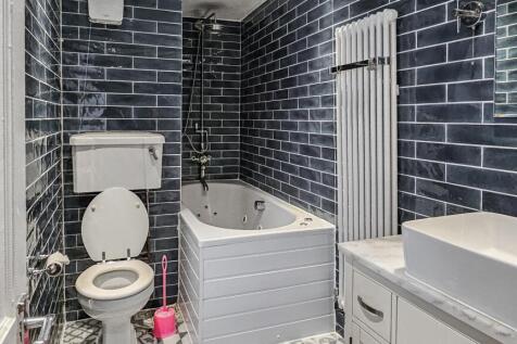 Flat 1, 3 Becklow Road, Shepherds Bush, London W12 9ER