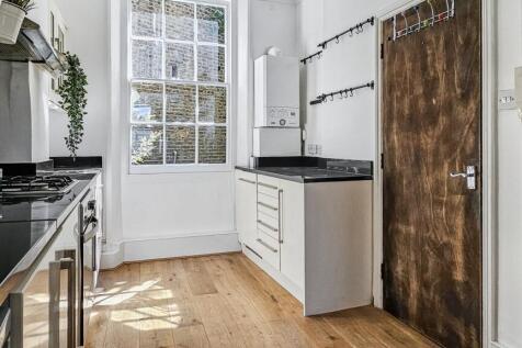 Flat 1, 3 Becklow Road, Shepherds Bush, London W12 9ER