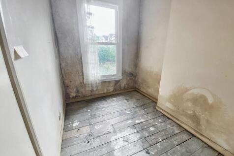 Flat B, 28 Norwood Road, Herne Hill, London, SE24 9BH
