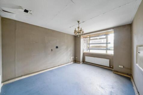 104 Crown Meadow, Colnbrook, Slough SL3 0LT