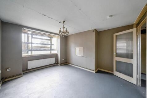 104 Crown Meadow, Colnbrook, Slough SL3 0LT