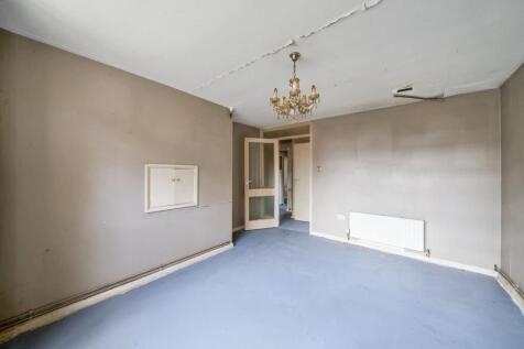 104 Crown Meadow, Colnbrook, Slough SL3 0LT
