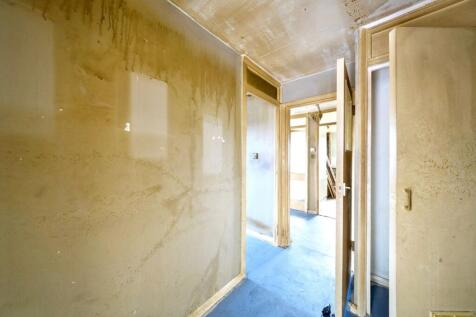 104 Crown Meadow, Colnbrook, Slough SL3 0LT