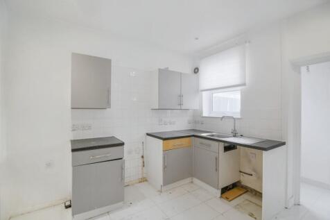 13 Tavistock Road, Stratford, London E15 4ER