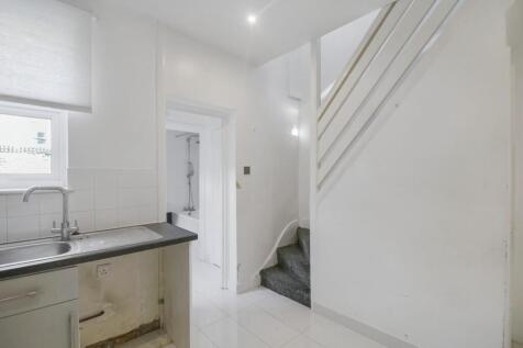 13 Tavistock Road, Stratford, London E15 4ER