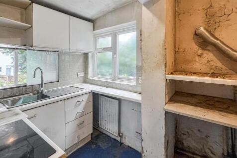 10 Kenmore Road, Kenley, Surrey, CR8 5NU