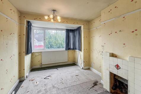10 Kenmore Road, Kenley, Surrey, CR8 5NU