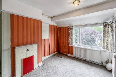 10 Kenmore Road, Kenley, Surrey, CR8 5NU
